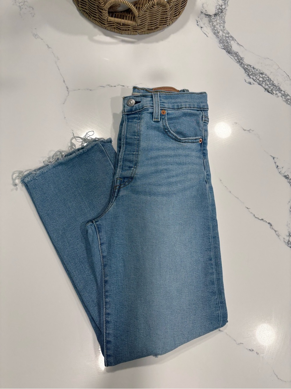 Levi’s Light Blue Women's High-Rise Ribcage Straight Ankle Jeans